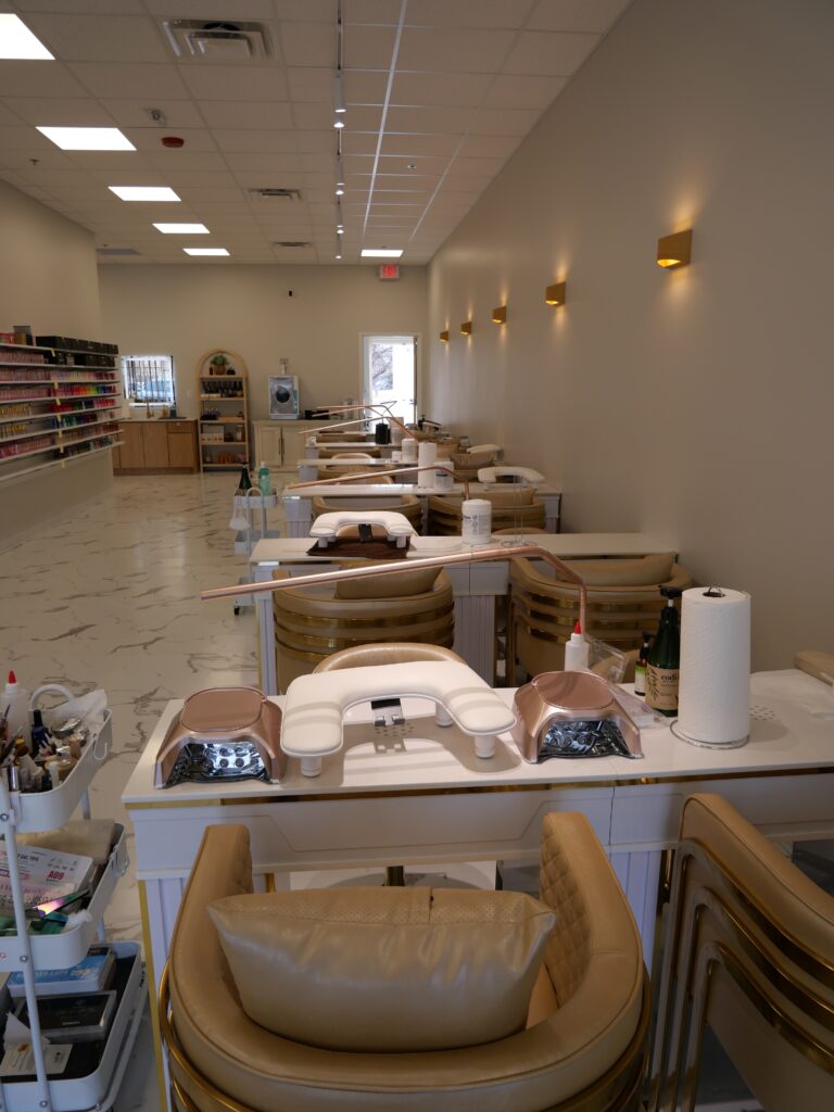 Julie's Nail Bar - Nail Stations