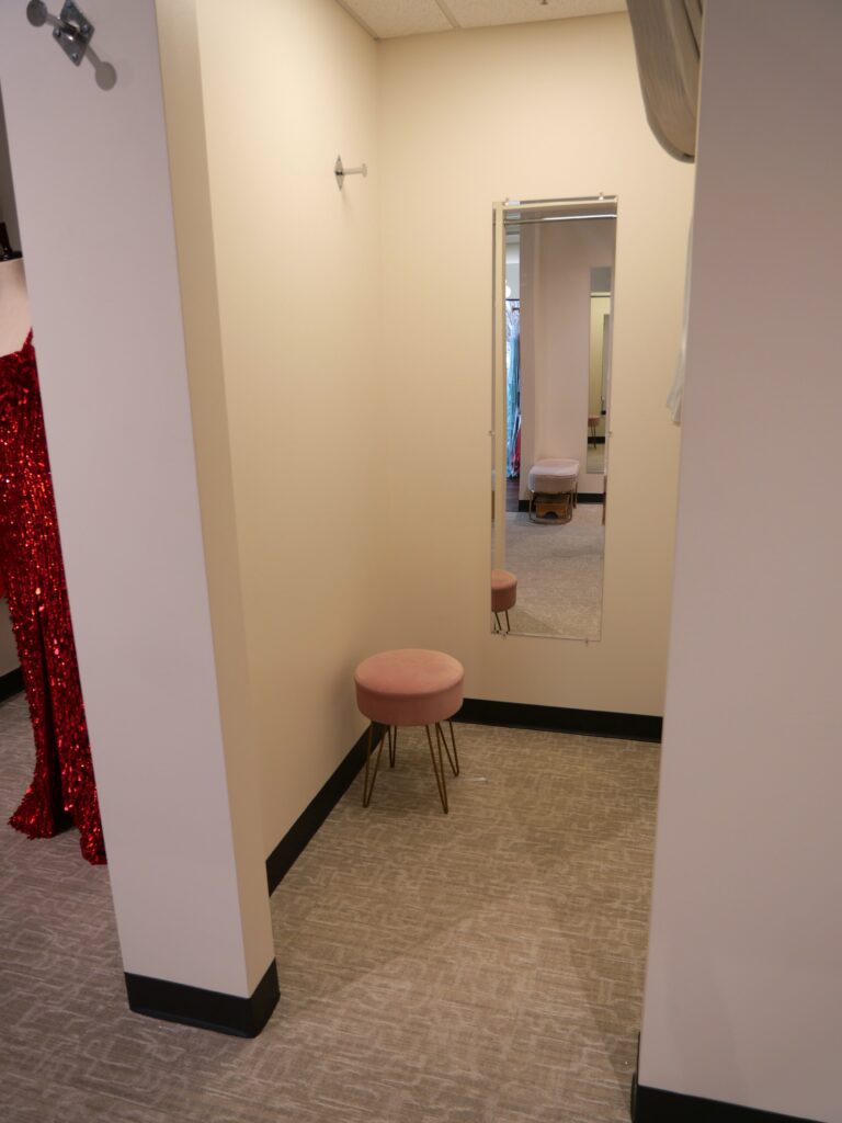 L.A. Formal and Prom - Dressing Area